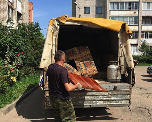 вывоз старой мебели из жилых квартир города красноярск